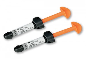 Универсальный наногибридный реставрационный материал Filtek® Z550 3M ESPE