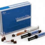 Композитный цемент Maxcem Elite
