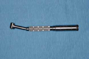 Первый стоматологический воздушный турбинный наконечник